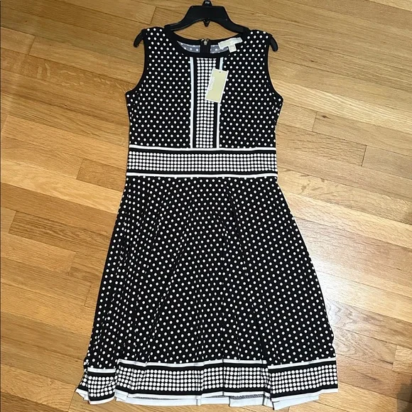 NWT Michael Kors Polka Dot Dress Size MP - Picture 2 of 7